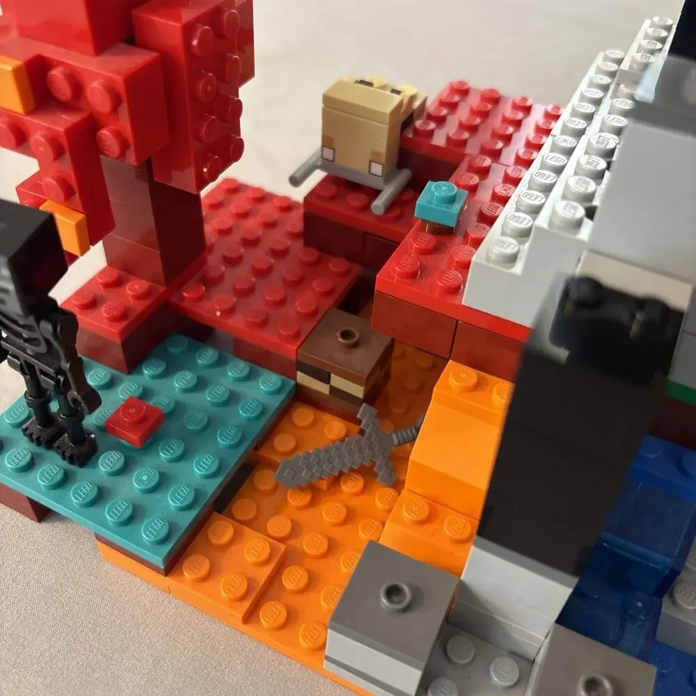 LEGO Minecraft: The Ruined Portal 21172 Building Toy Minifigs Manual Inc.